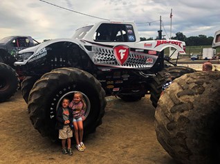 Monster Truck Racing League - Night 2