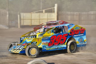 Saturday Night Racing