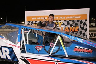 4/24/21 - TYLER BONIFACE WINS 358 MODIFIED $3,000 TO WIN NIGHT